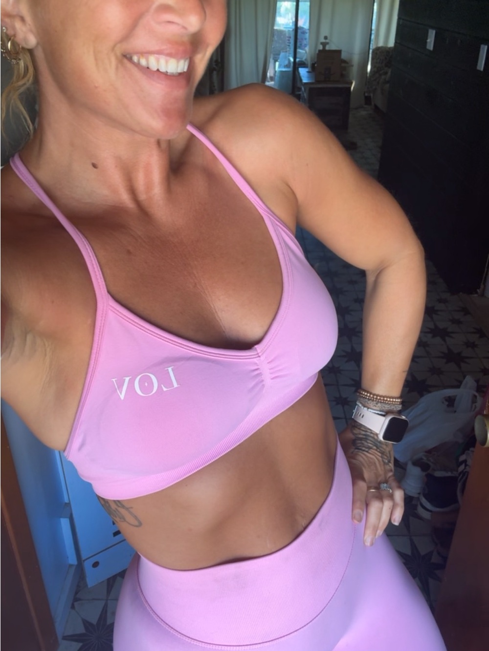 Pink Seamless Light-Support Sports Bra